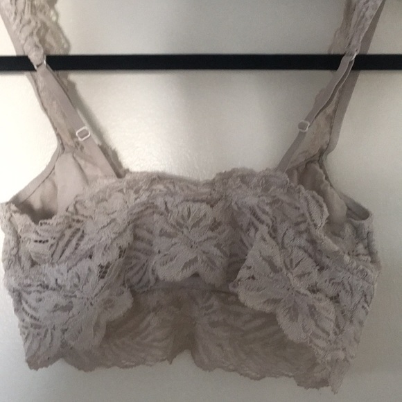Pretty white lace bralette! - Picture 2 of 3